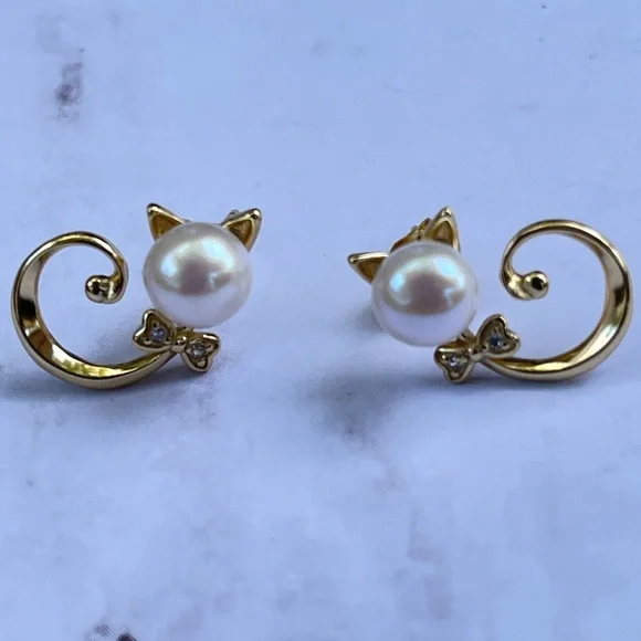 NEW 925S Real 6mm Cultured Freshwater Pearl Cat Shape Stud Earrings - Gold Tone - Picture 6 of 10